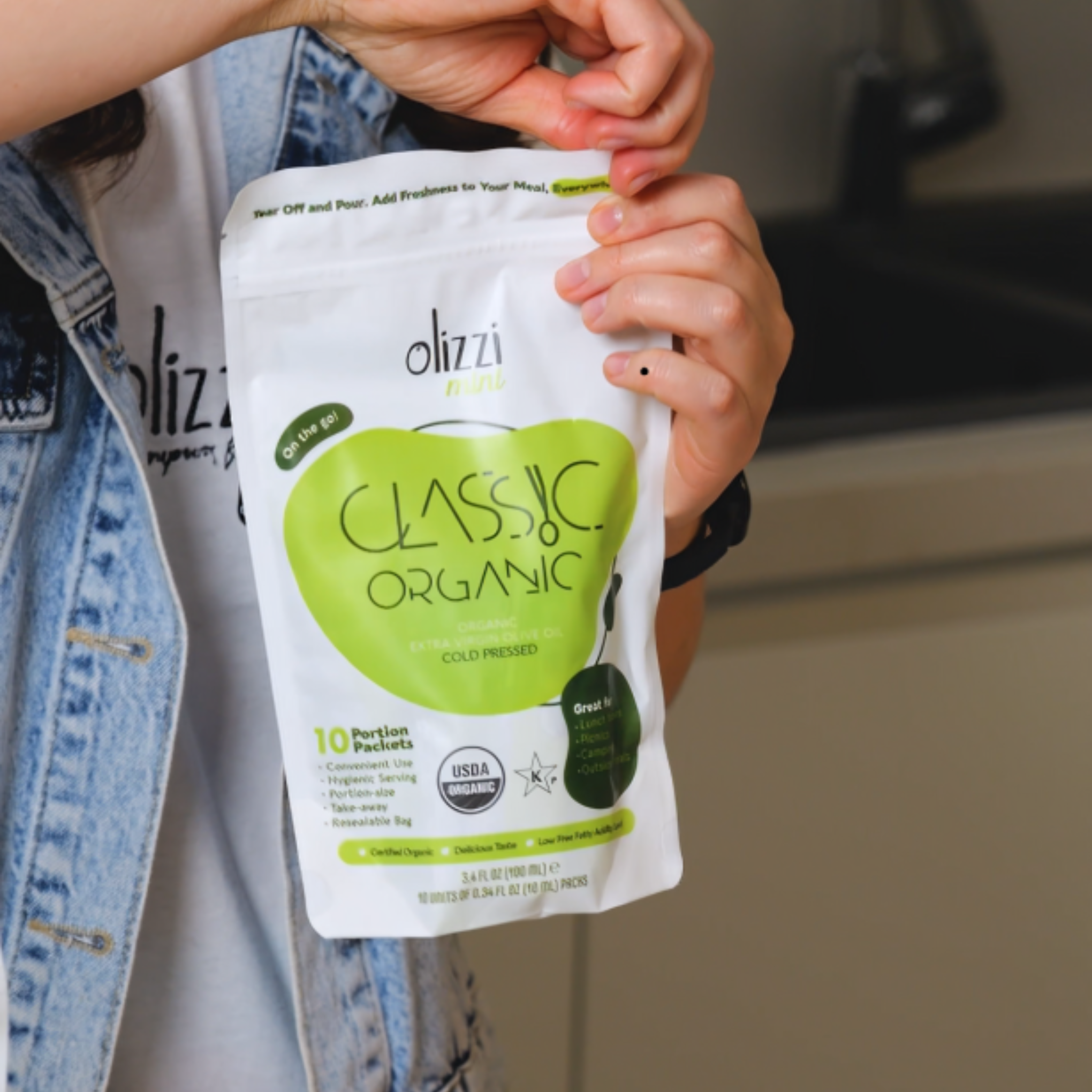 Olizzi Classic Organic Olive Oil Packets Extra Virgin Cold Pressed, New Harvest, Hand Picked, USDA Organic, Kosher, Smooth and Fruity EVOO, Salad Dressing, Individual Packets - 10 Single Use Packs